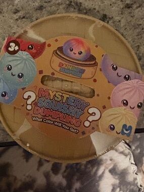 Mystery Squishy Dumpling - Assorted Colors